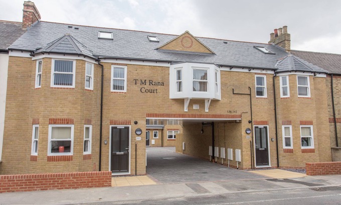 Cowley Apartment | Rana Court