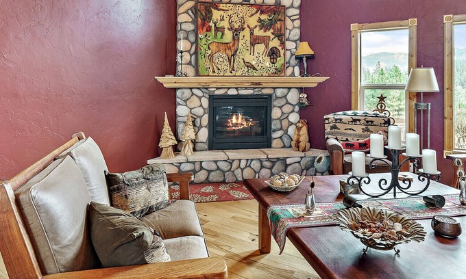 Trail Resort | Ranch Home with Private Pool -close to the Rogue River
