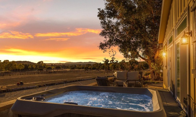 Temecula House | Ranch House View+Tub - 4 bedroom, 4 bath home on-site of Galway Downs