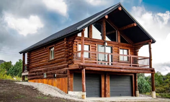 Mancos Cabin | Ranch Life Reimagined, Cattle Drives to Chic Cabin