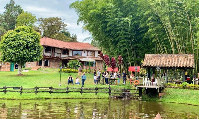 Rionegro Ski Chalet | Rancheria Loft Chalet, lago privado