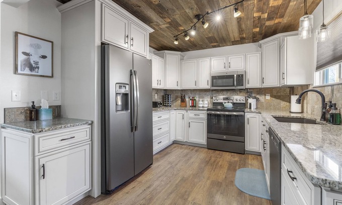 Windsor House | Ranchers Retreat Dream Getaway