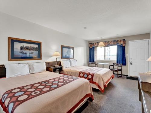 Medicine Hat Hotel | Ranchmen Motel