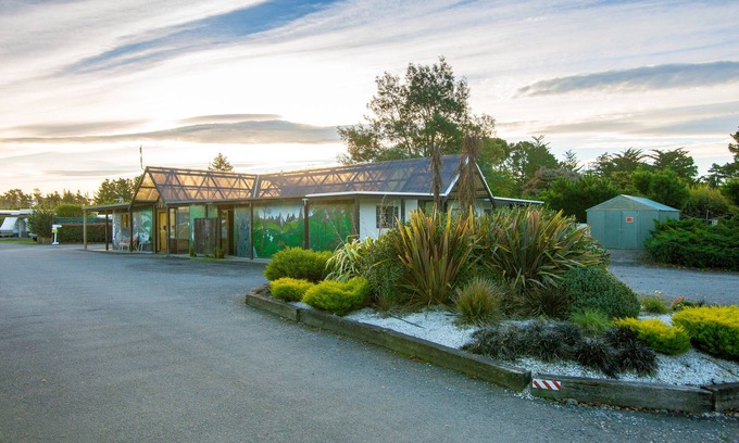 Fernside Cabin | Rangiora Eco Holiday Park