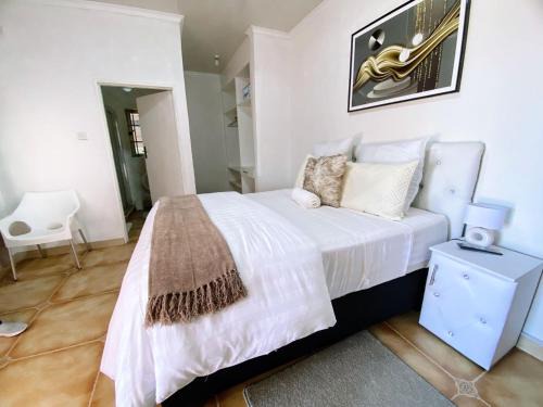 Central House | Ranzi Court Guest House