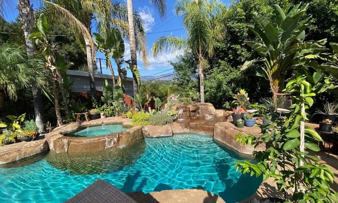 South Arroyo House | RARE- 5 min to Rose Bowl home w/heated POOL, GYM, & OFFICE