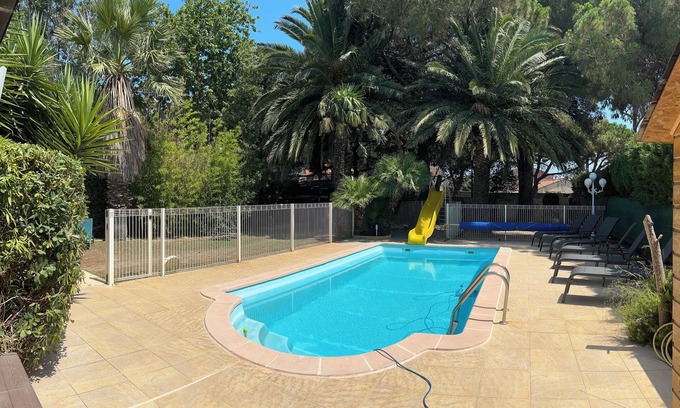 Saint-Cyprien Plage Villa | RARE - 500 m FROM THE BEACH, VILLA 15 BEDROOMS - PRIVATE SWIMMING POOL - CLOSED PARK