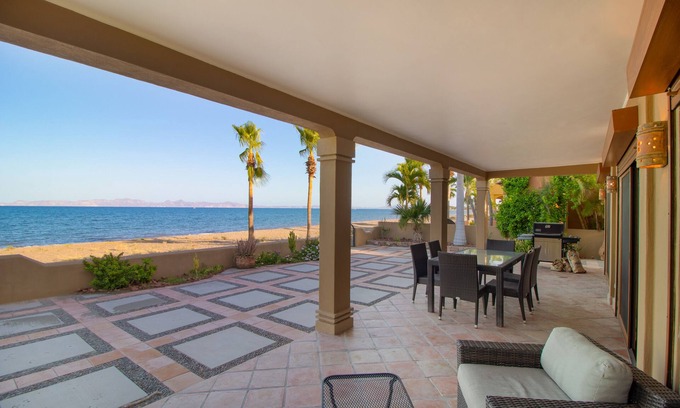 Loreto House | Rare Beachfront Steps to Sand/Paddleboards and Bikes