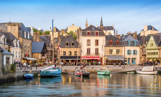 Port de St Goustan Apartment | RARE - Beautiful 2P of 50M2 with large Terrace on the Port of ST Goustan-Auray