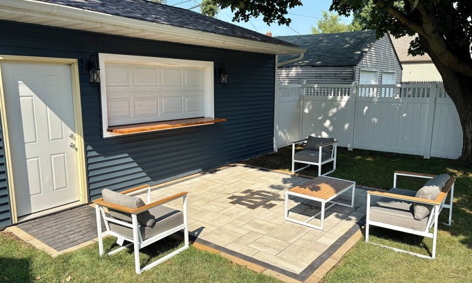 Keller Park House | RARE CHANCE TO RENT THIS SPECIAL ND HOME 2 MILES FROM ND CAMPUS - A&M GAME ONLY