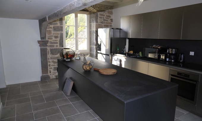Chateau-Chalon House | Rare. Characterful winegrower's residence in an exceptional village