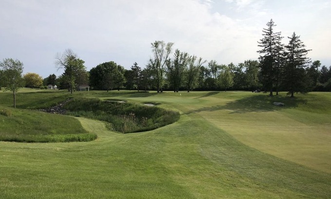 Hamburg Hotel | Rare Find! 3 Gorgeous 2D Units, Free Breakfast and Indoor Pool.