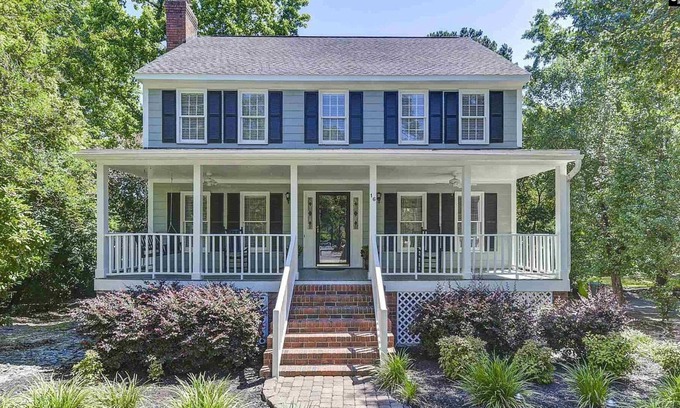 Forest Acres House | Rare find in a prominent community in a quiet cul-de-sac close to Fort Jackson!