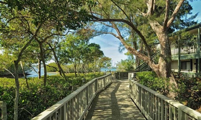 Vamo Condo | Rarely Available 2/2 Unit at Pelican Cove