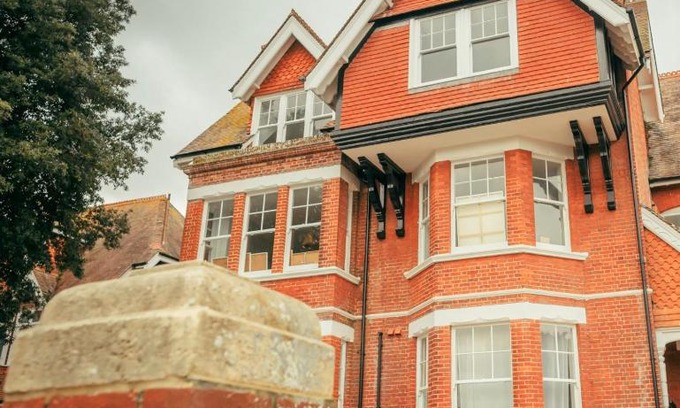 Meads Apartment | Ravelston Grange - stylish, spacious garden flat
