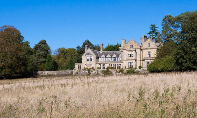 Etchingham Villa | Ravenclaw Hall - Seven Bedroom Villa, Sleeps 13