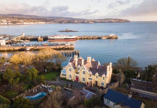 Douglas Apartment | Ravenscliffe Lodge