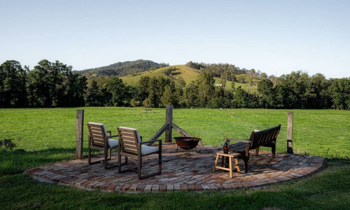 Eccleston House | Ravenscroft Country Cottage