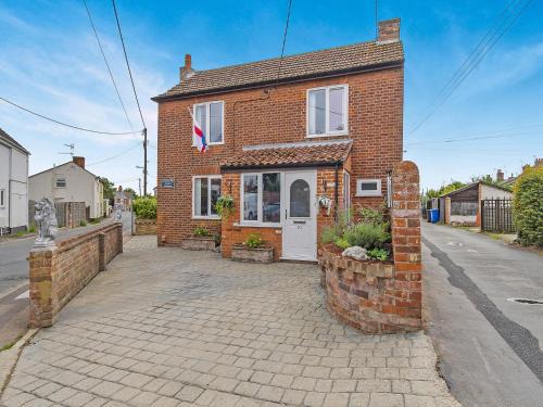 Pipe Gate House | Ravensmere Villa