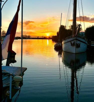 Weesp Boat Rental | Ray's crew