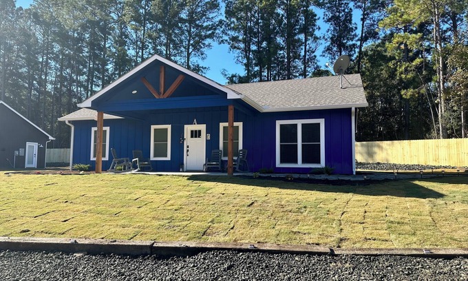 Zavalla House | Rayburn Blue Close to Ramp New Home Large Driveway for Multiple Trucks and Boats
