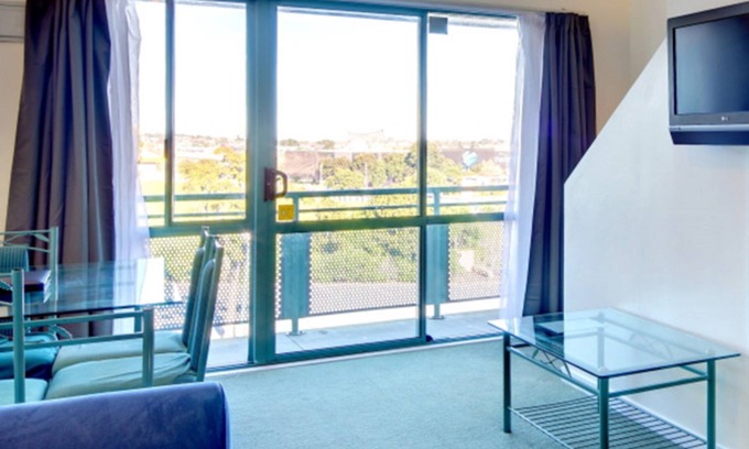 Manukau City Hotel | Rayland Motel