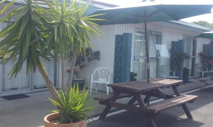 Blenheim Hotel | Raymar Motor Inn