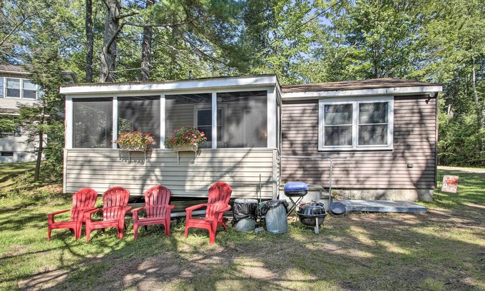 Raymond Cabin | Raymond Retreat w/200 Feet of Private Beach!