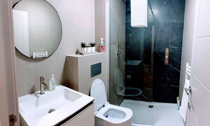 West Barnes Apartment | Raynes Park Luxury Apartment