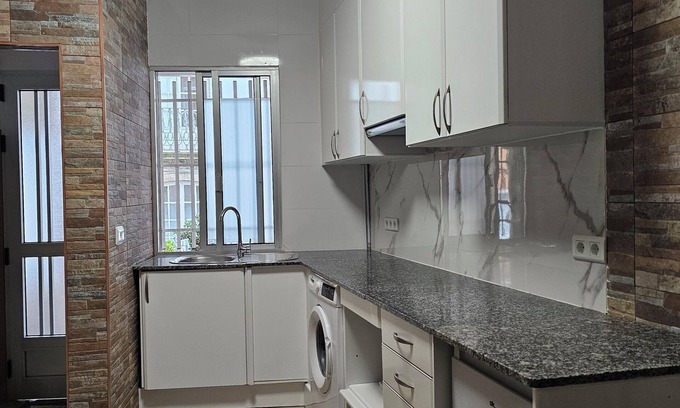 Neda House | Real 43 *Good road