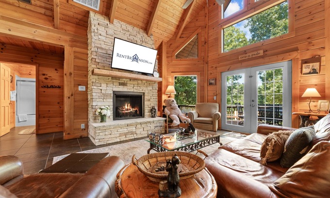 Branson Cedars Cabin | Real Cabin, Vaulted Ceilings, $400 of Daily Tickets, Hot Tub, Near Big Cedar