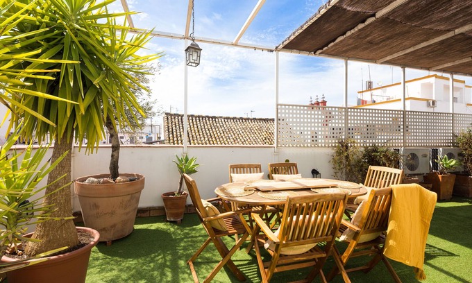 El Arenal House | Real Carretería. 3 bedrooms, 3 bathrooms, terrace, views
