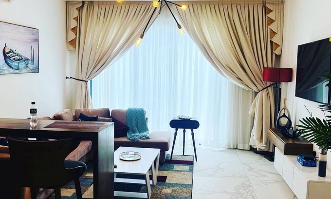 Labadi Apartment | Realtor & Tours - 233 Boulevard