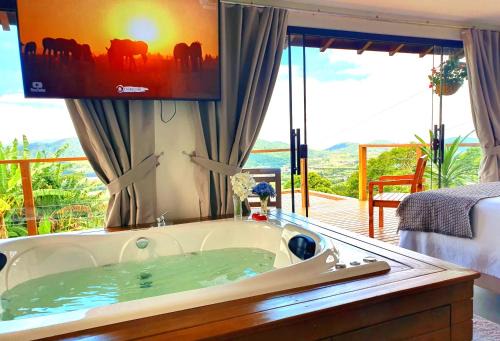 Santo Amaro da Imperatriz Apartment | Recanto Pôr do Sol com banheira e lareira