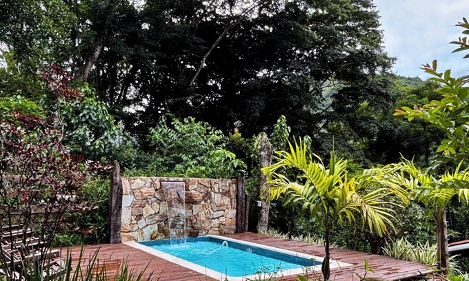 Engenho do Mato Cottage | Recanto Darwin, spacious, fresh and equipped, with swimming pool, in the State Park.