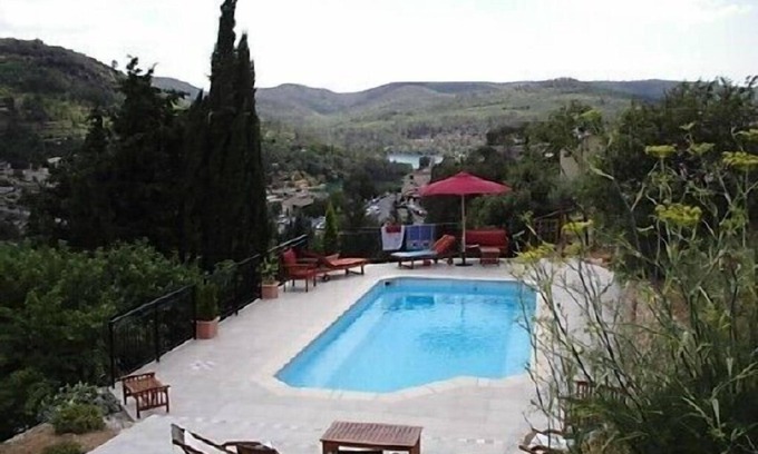 Esparron-de-Verdon House | Recent house with private swimming pool, quality services.