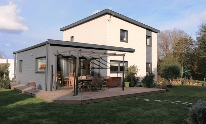 Trebeurden House | Recent wooden villa with garden, WIFI 800m from the center of TREBEURDEN