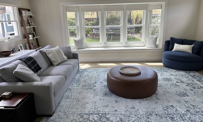 Tiburon House | Recently Remodeled 4 Bedroom, Single-level House, Walk to Stores & Trails