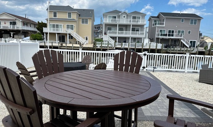 Beach Haven West House | Recently Renovated 3 Bedroom 1 Bath Clean Waterfront home with 50' Dock