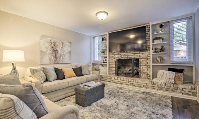Raleigh House | Recently Renovated Raleigh Retreat with Patio!