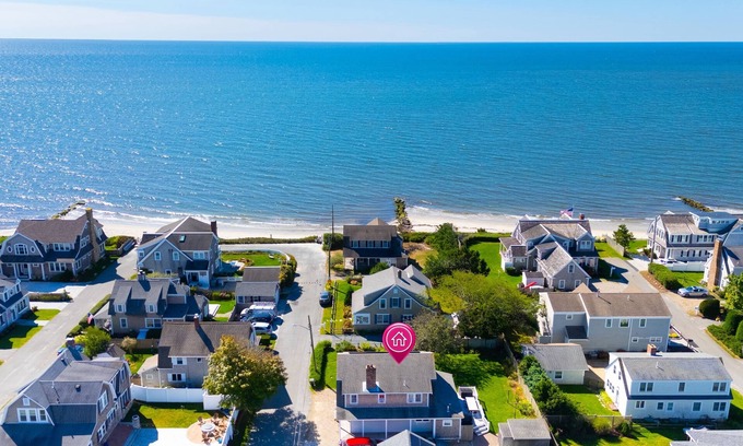 Harwich Port House | Recently updated home sleeping 10, steps to the beach!