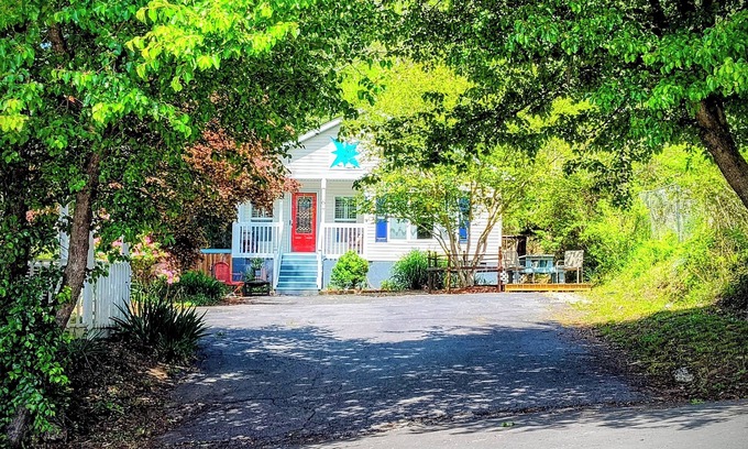 Bryson City House | Rector Street Retreat. Downtown Bryson City Cottage