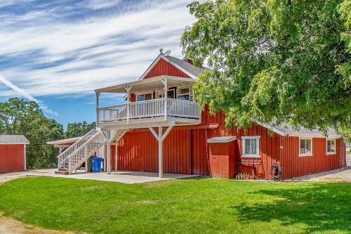 Templeton House | Red Barn Loft