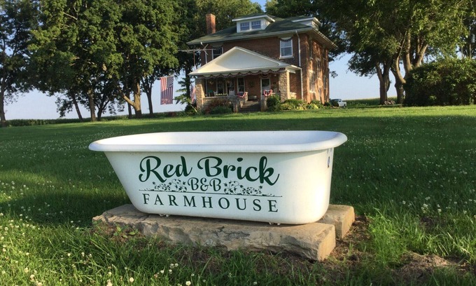 Higginsville Other | Red Brick Farmhouse B&B - Edwin's Room