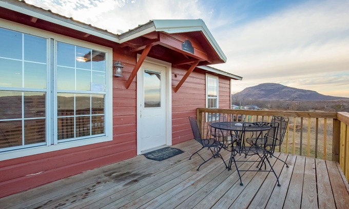 Medicine Park Cabin | Red cabin with Panoramic Mountain View Cabin for 5