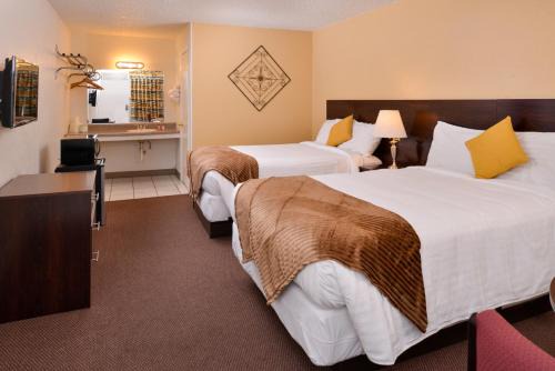 Gold Rock Hotel | Red Carpet Inn Battleboro
