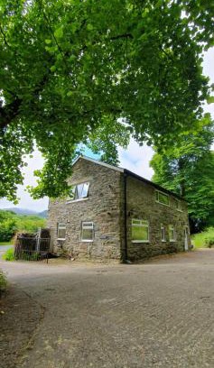 Beddgelert House | Red Dragon Cottages nr Mt Snowdon