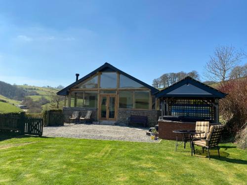Tirabad House | Red Kite Cottage