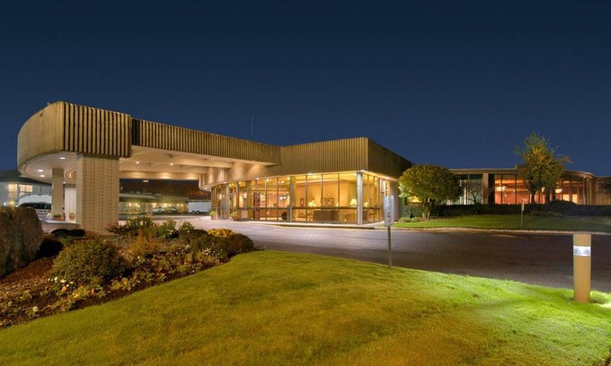 Coos Bay Hotel | Red Lion Hotel Coos Bay