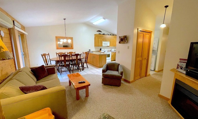 Phillips Condo | Red Pines - Elk Lake Condo #2 | 2 Bed, 1 Bath
